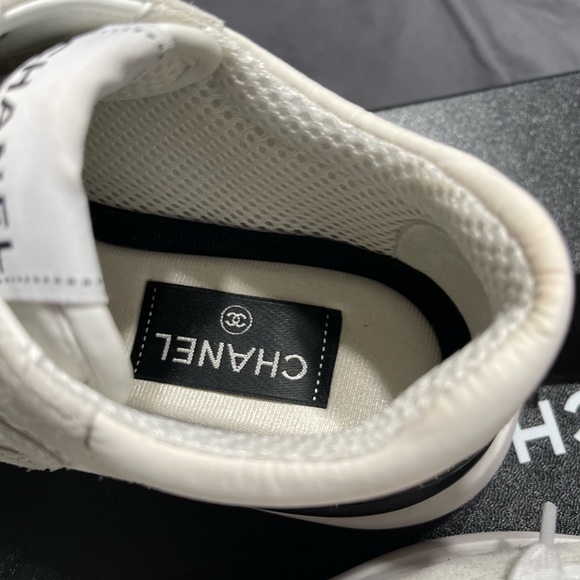 Chanel all white sneakers. Size 5.5 - Picture 7 of 8